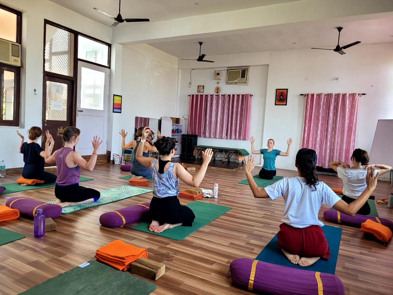 Pratham Yoga Rishikesh Images
